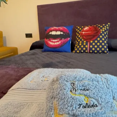 Suena Toledo-apartamento 2 Adultos Y 1 Ninoa * Толедо